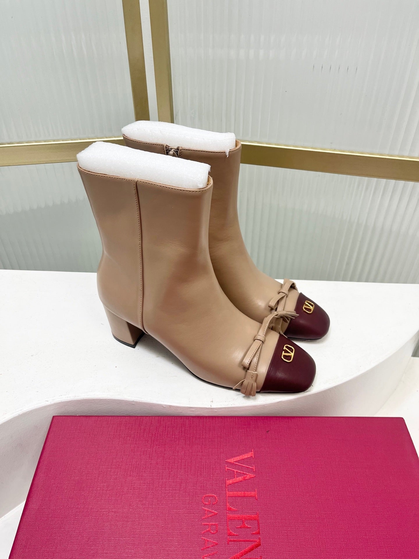 Valentino 2025 Bow Square Toe  Zipper Ankle Boot Beige Burgundy Cowhide 549734