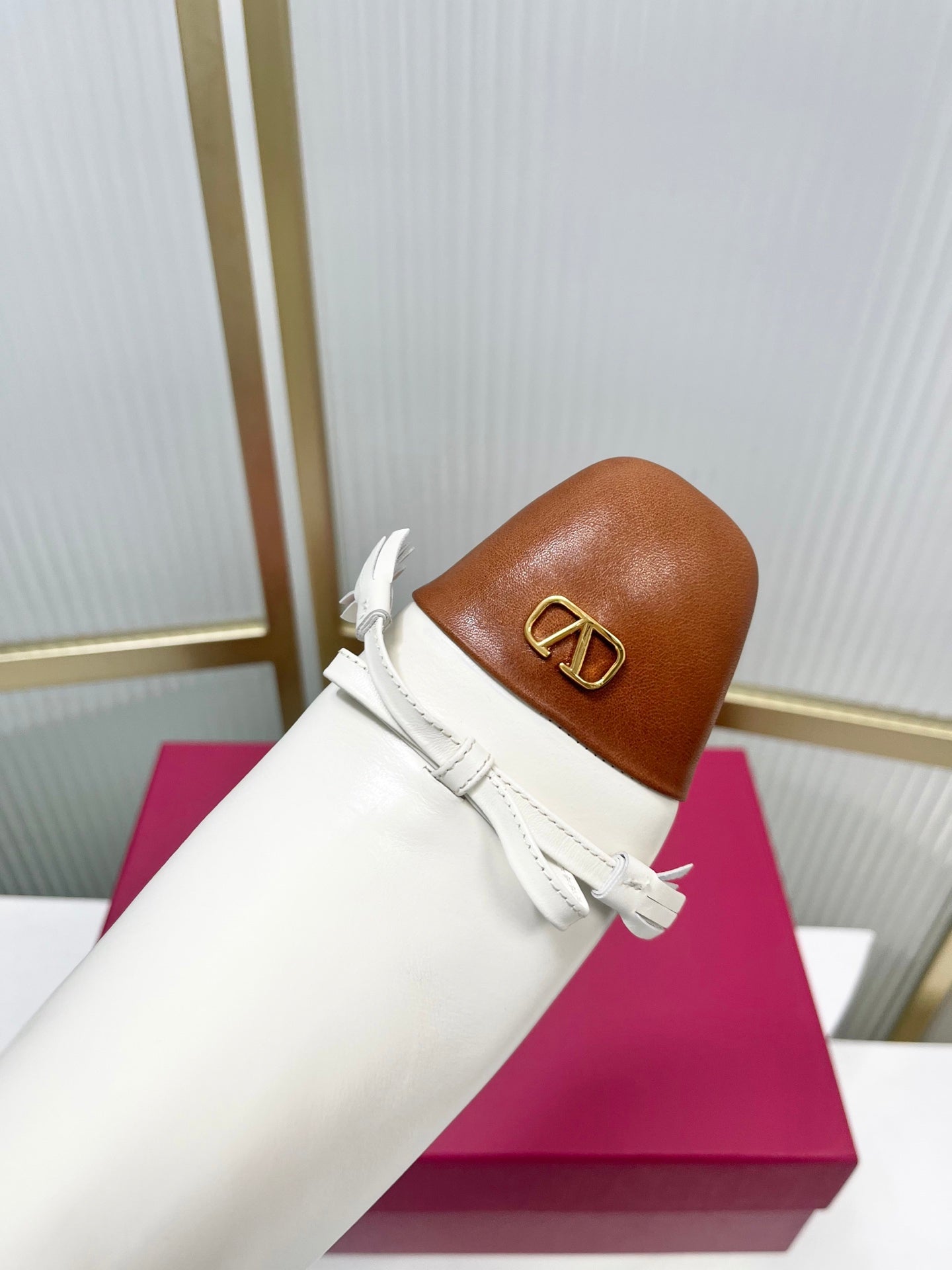 Valentino 2025 Bow Square Toe  Zipper Ankle Boot White Brown Cowhide 549735