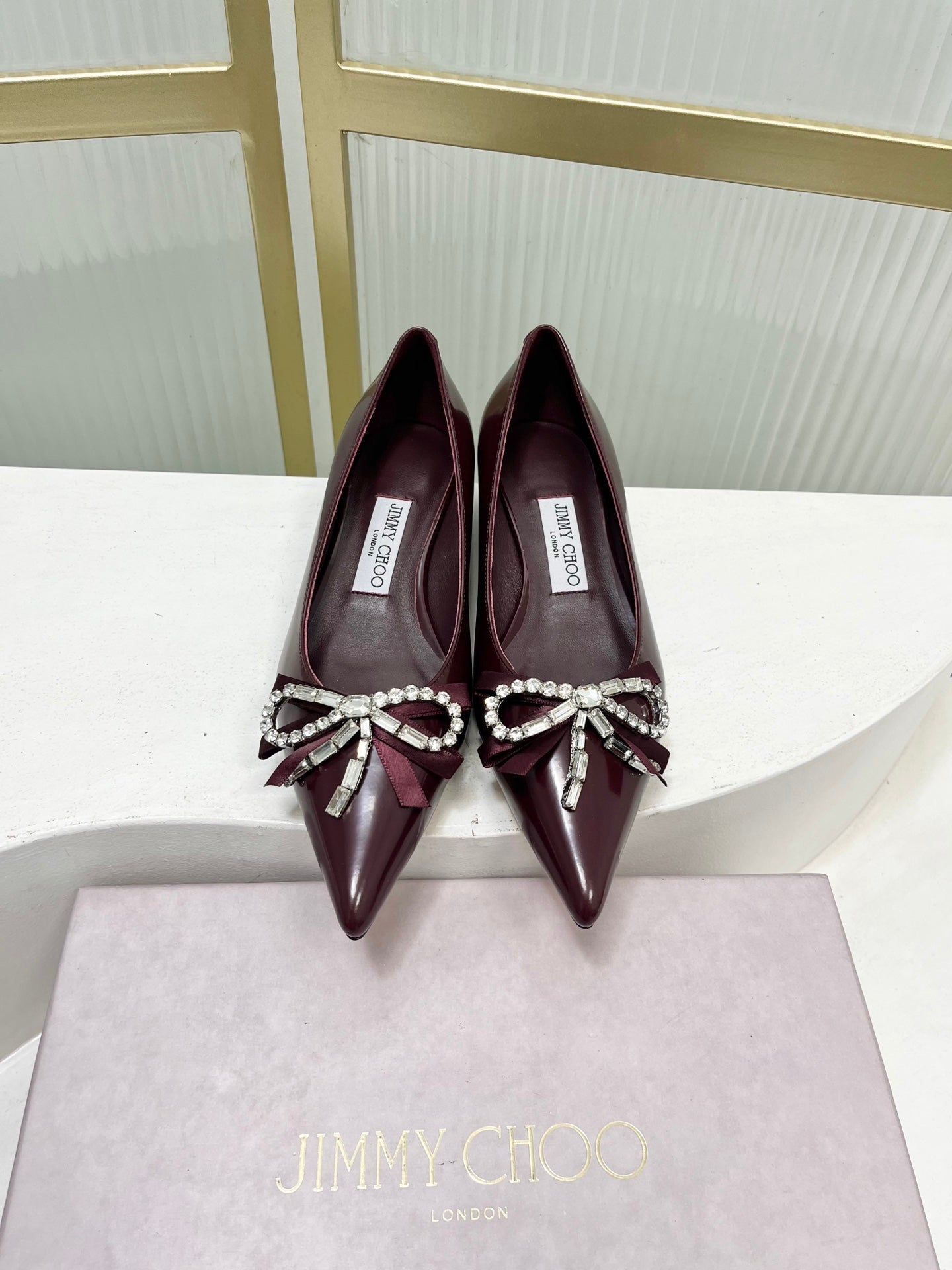 Jimmy 26s Pointed Toe Pump 25 Burgundy Cowhide 605964