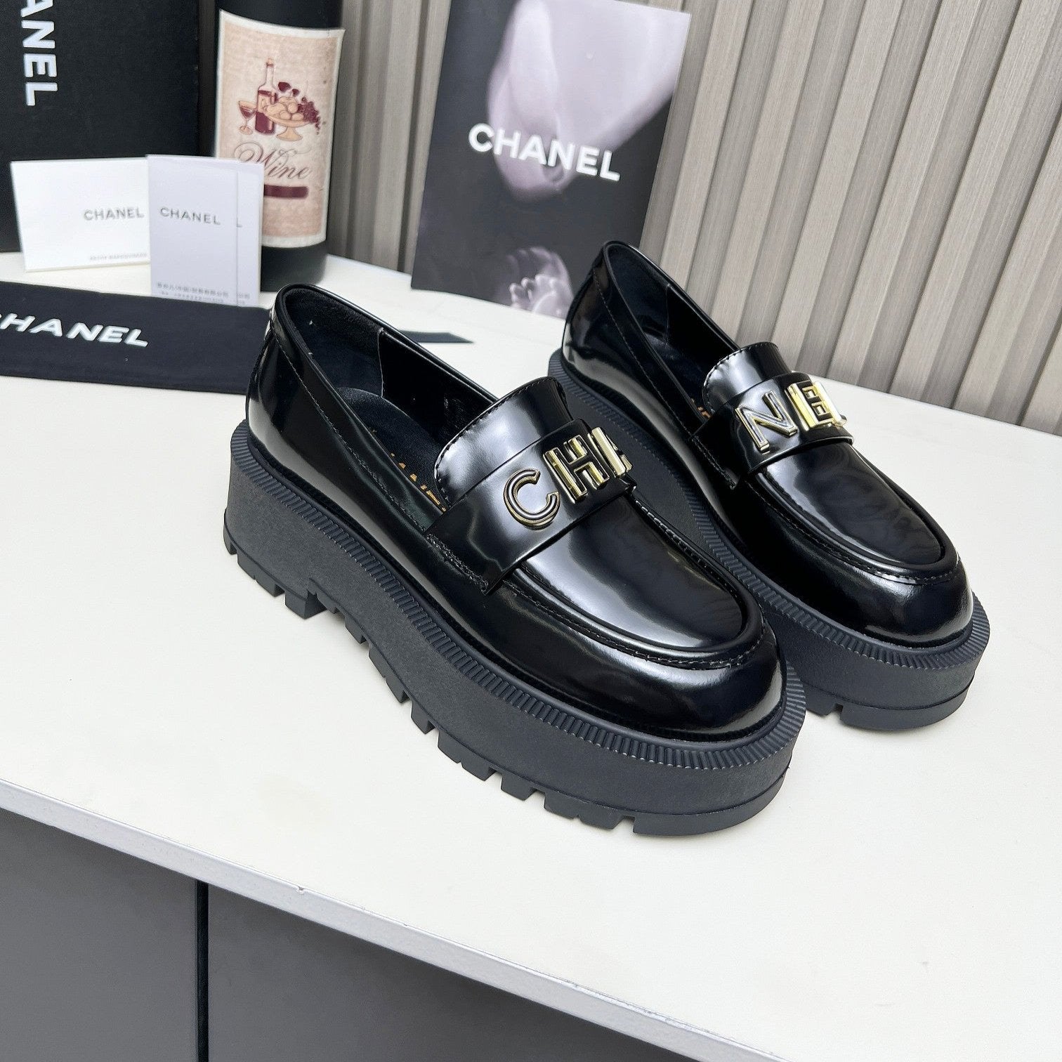 CC Moccasins Glossy Black Lambskin 944571