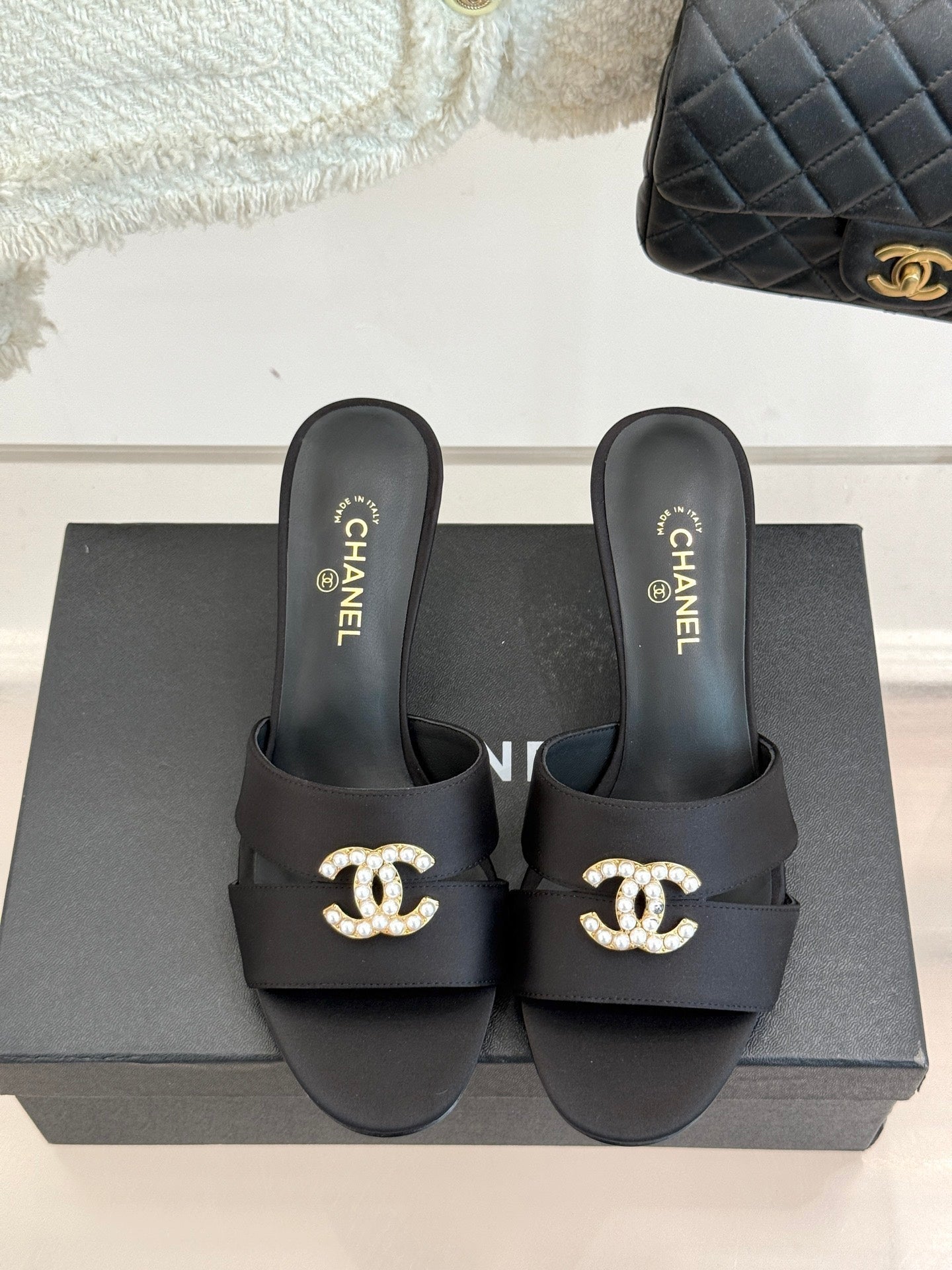 CC 25 Mules Black Silk Lambskin 308777