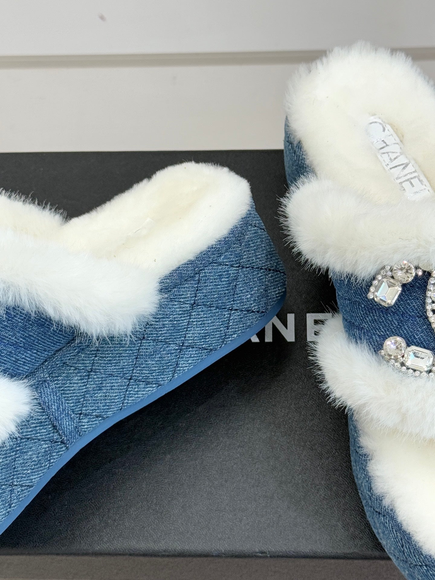 CC slipper double C rhinestone buckle white blue wool 512053