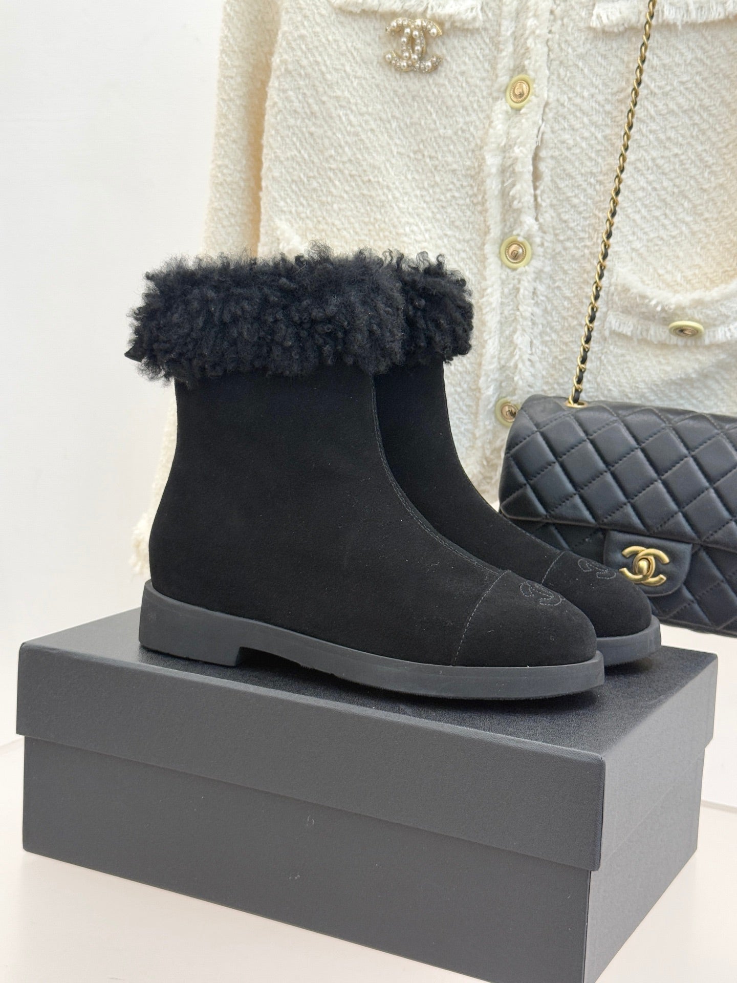 CC 25s Ankle Boots Black Suede Wool 512069