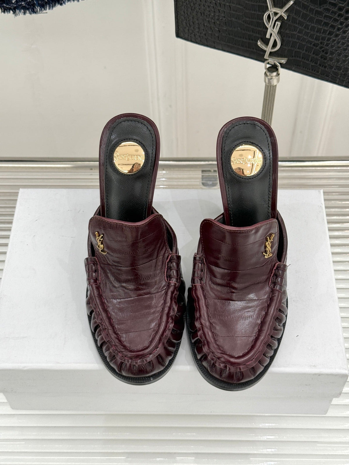 Saint Laurent 2026 Le Loafer Cassandre Mule 105mm Suede Leather 642949
