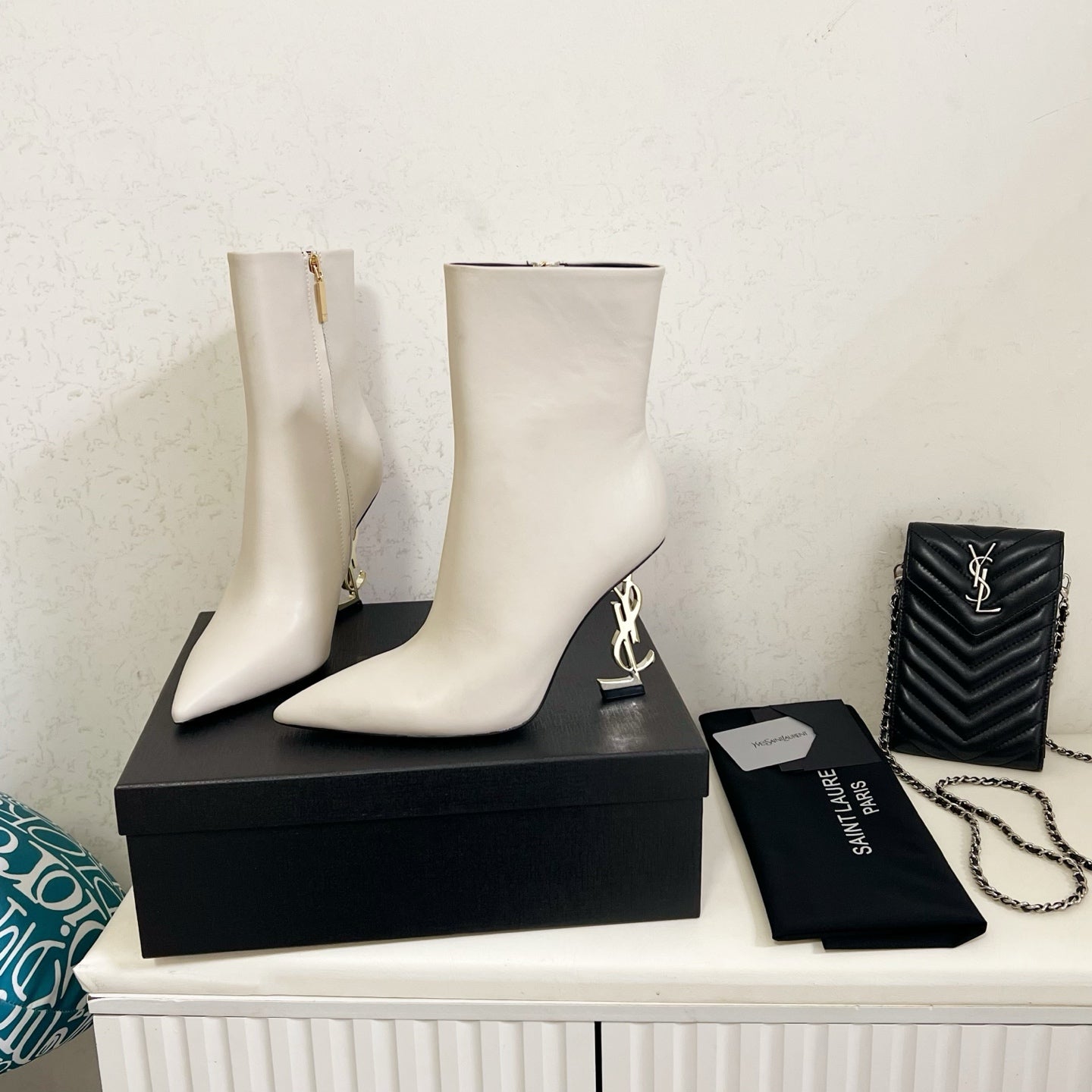 YSL 2025 Logo Metal Heel Ankle Boot White Cowhide 575003