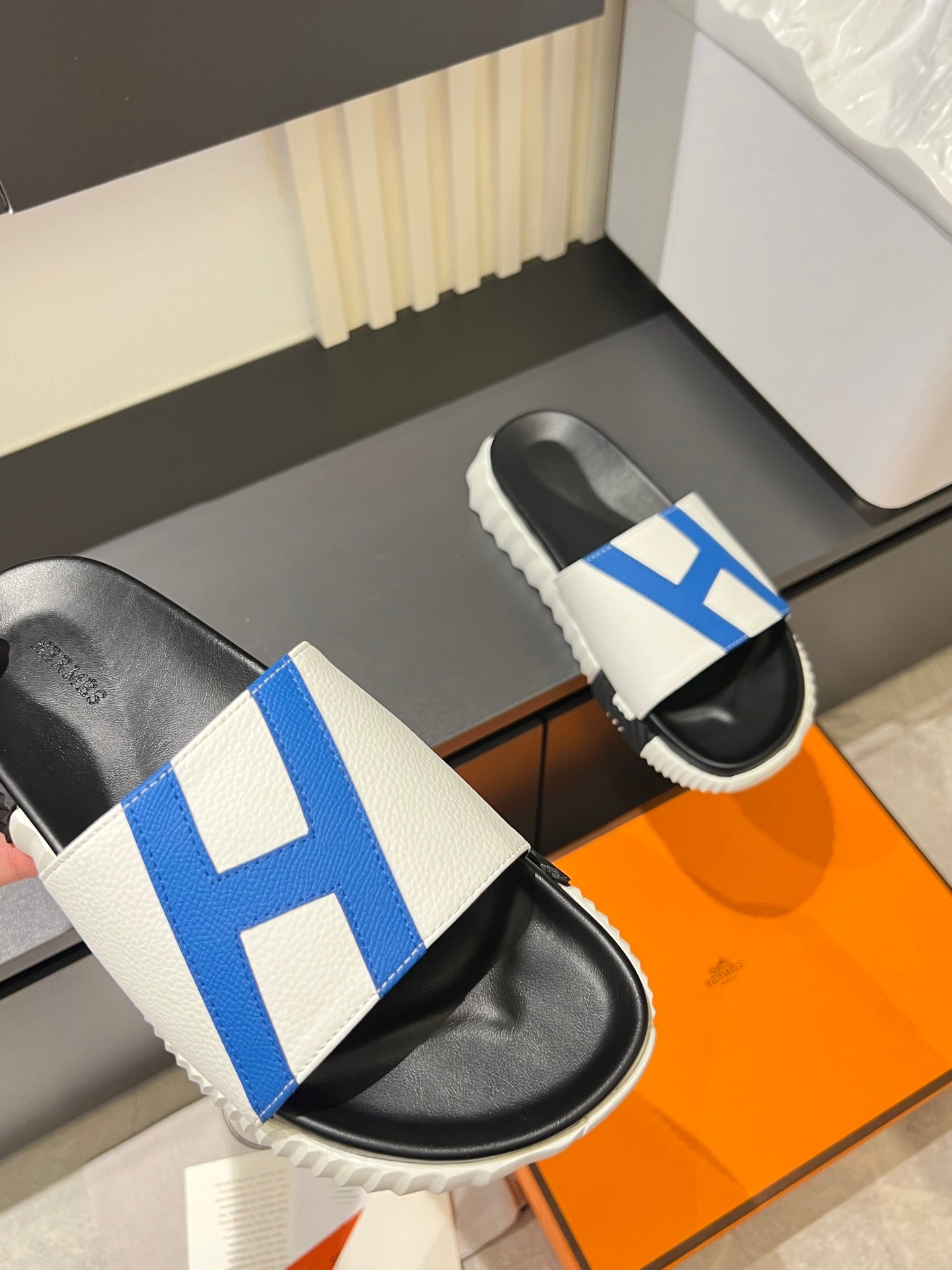 HM Men's Slide White Cowhide 590804