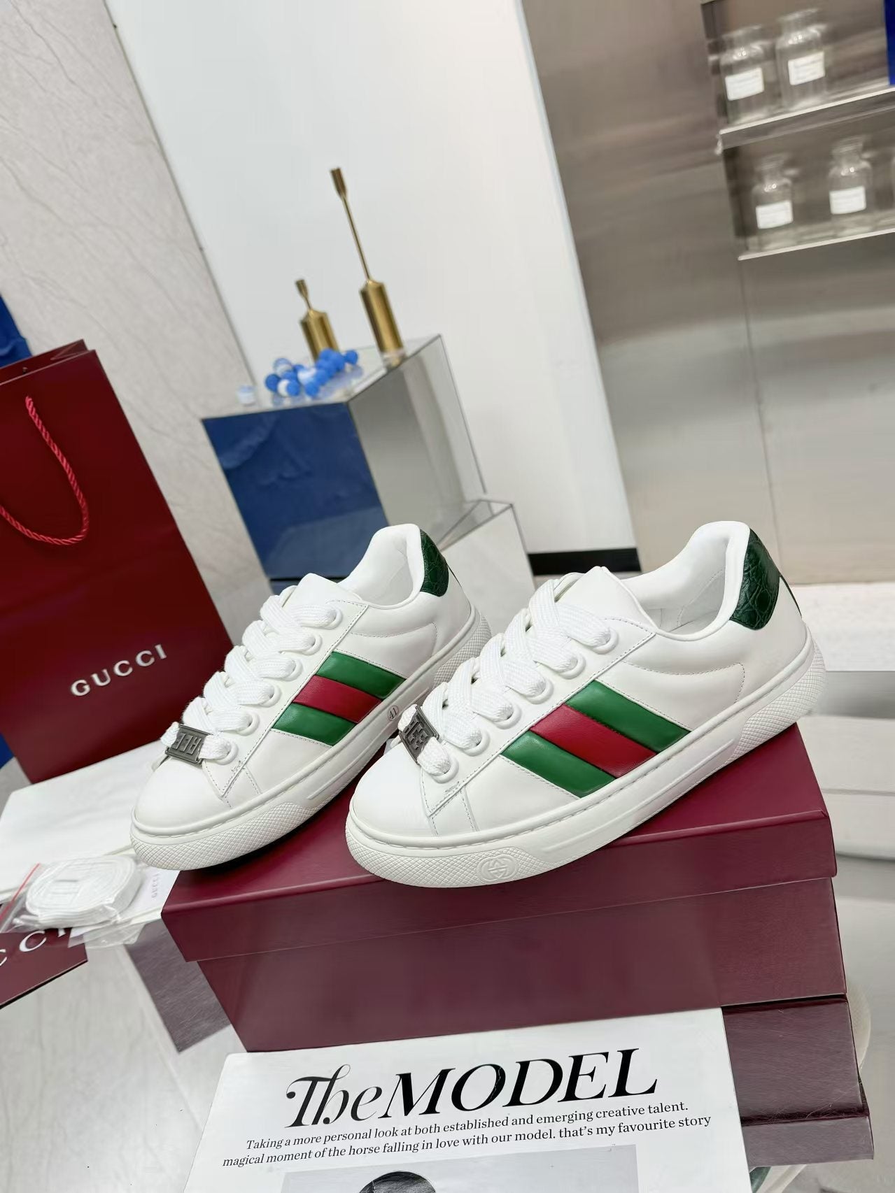 GG Men's ACE Sneaker White Cowhide 574741