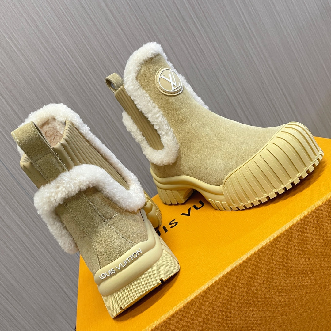 LV Ruby Flat Ankle Boot 50mm Beige Suede