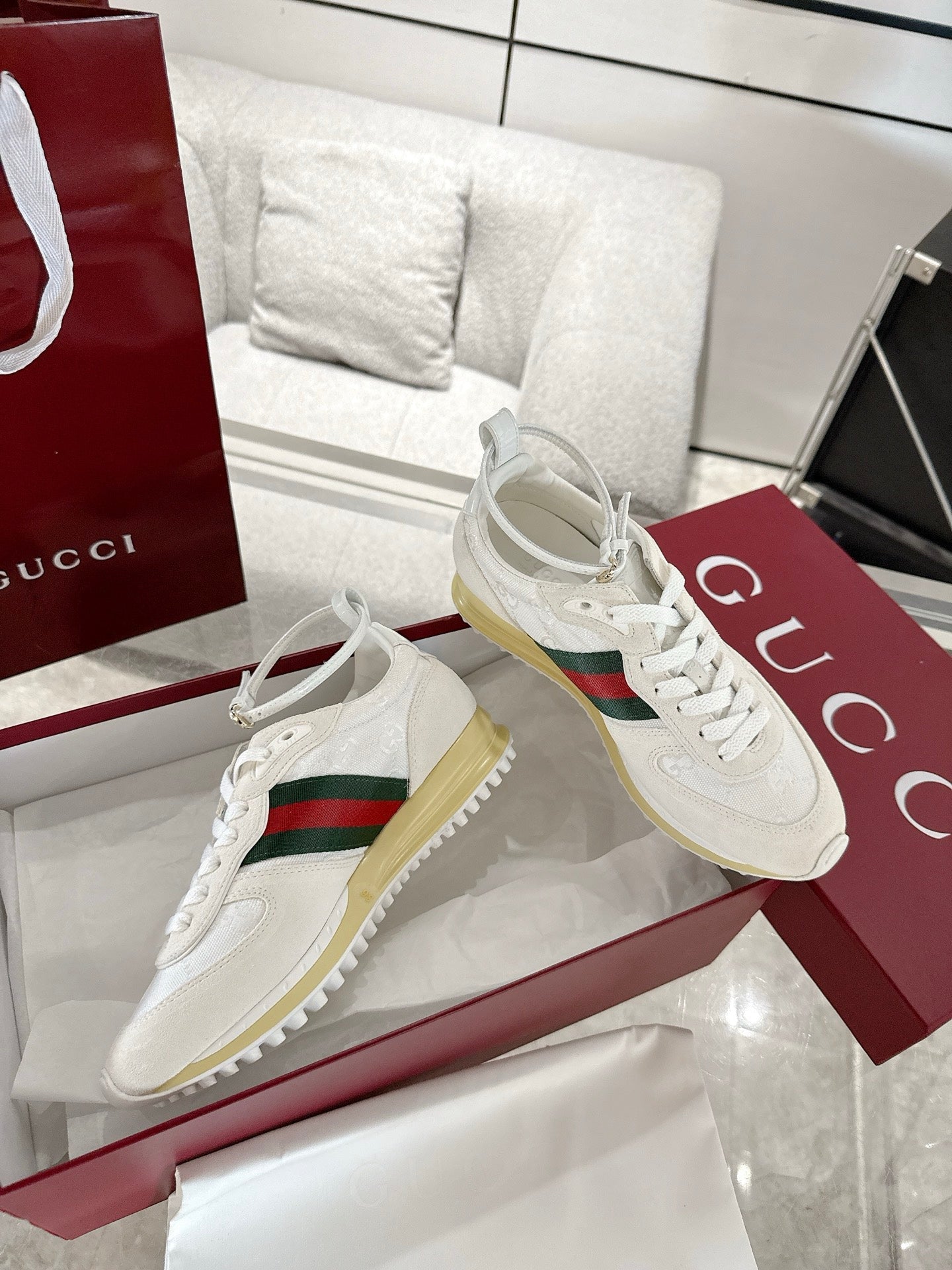 GC 2025 Re-Motion Sneaker White Suede Cowhide 292412