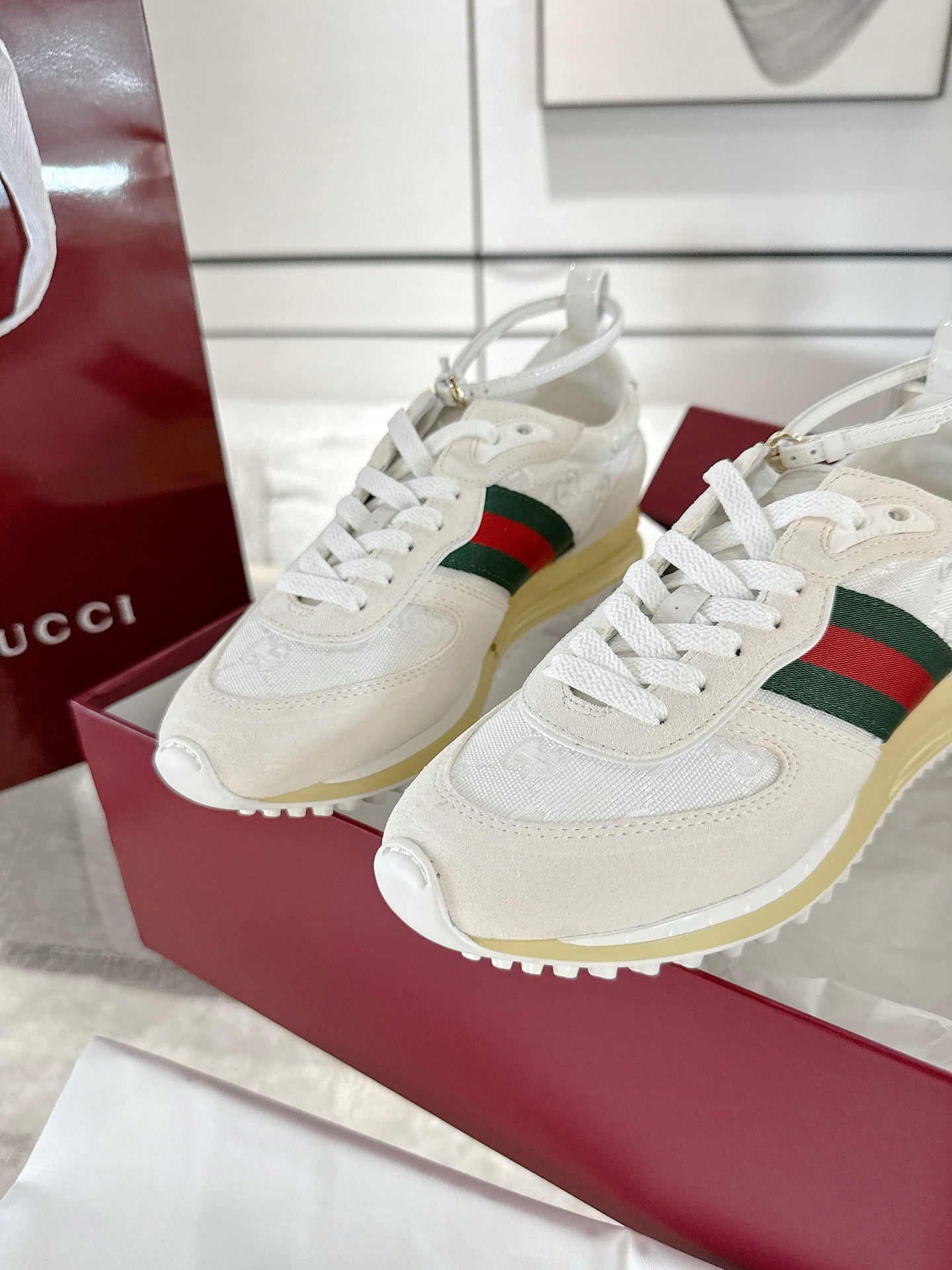 GC 2025 Re-Motion Sneaker White Suede Cowhide 292412