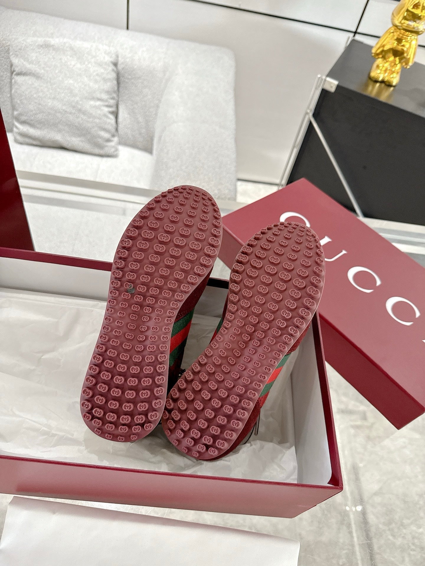 GC 2025 Re-Motion Sneaker Red Suede Cowhide 292414