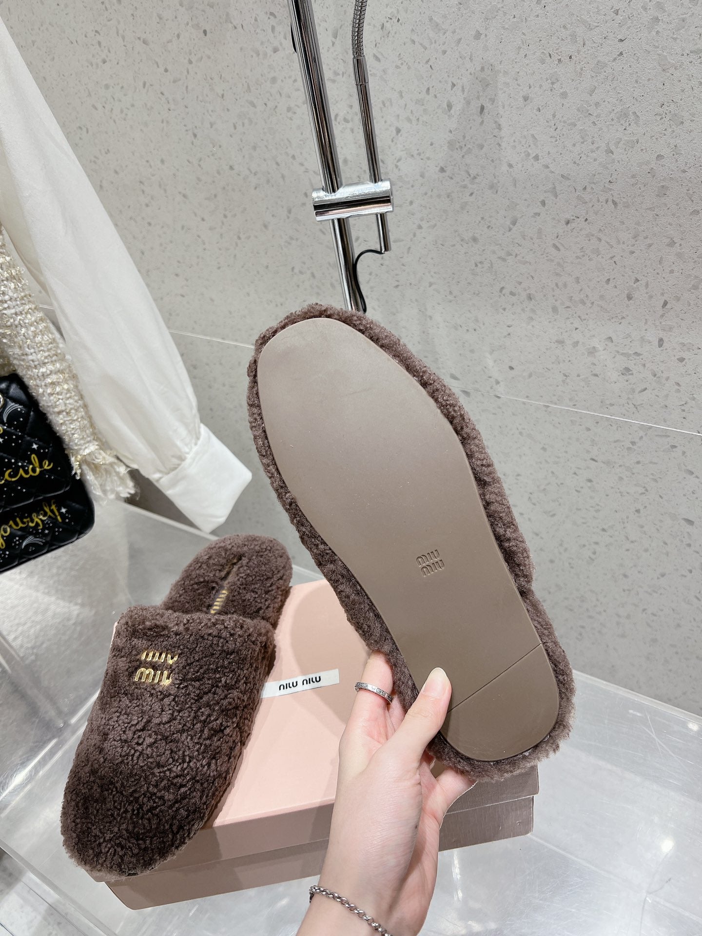 Miu Slippers Brown Earth Wool Fabric