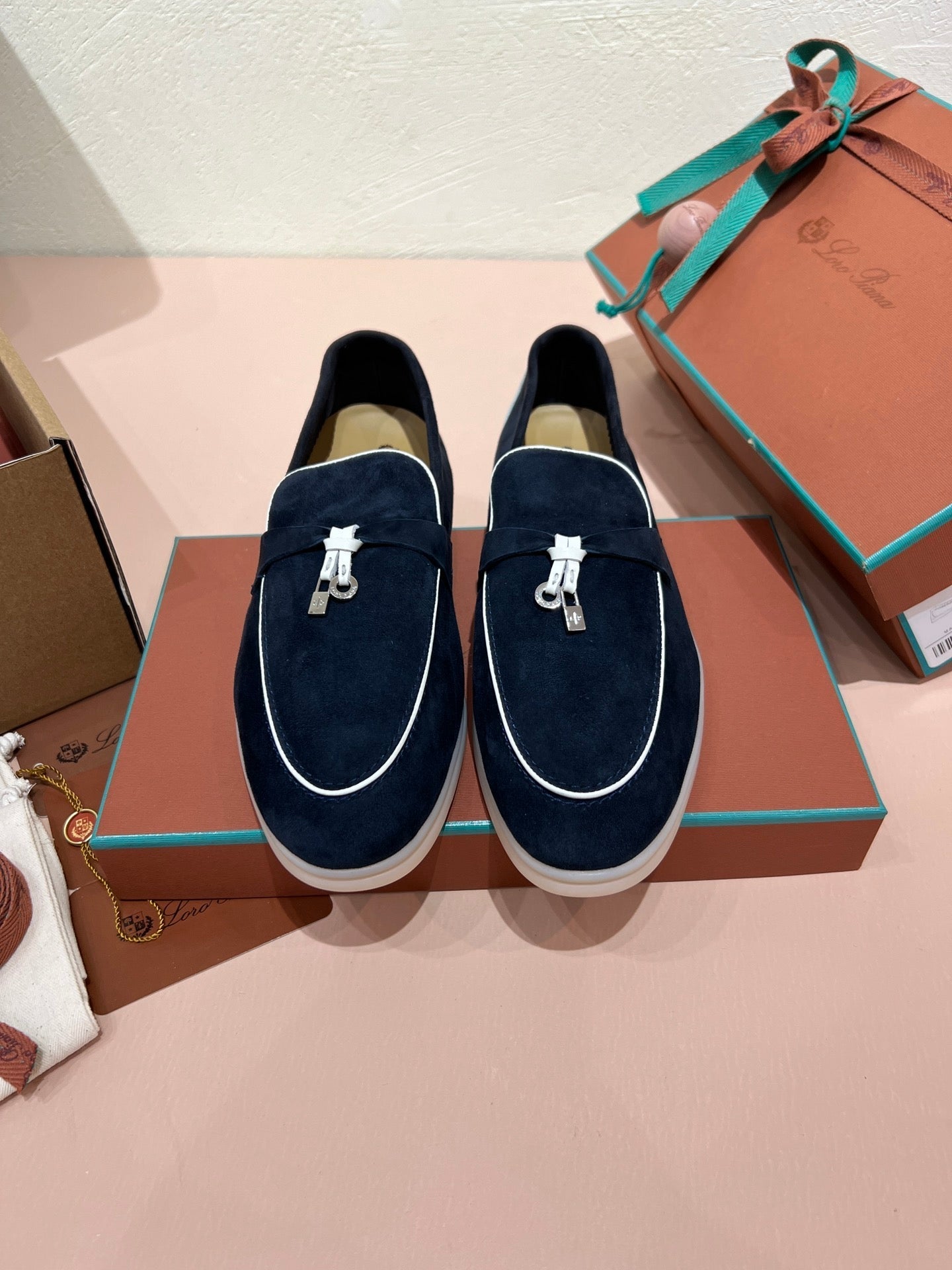 lp summer charm walk loafer dark blue white suede