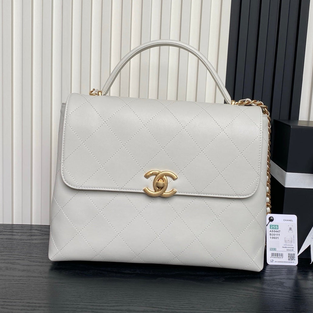 Chanel 2025 Bag 33cm White Calfskin 321004