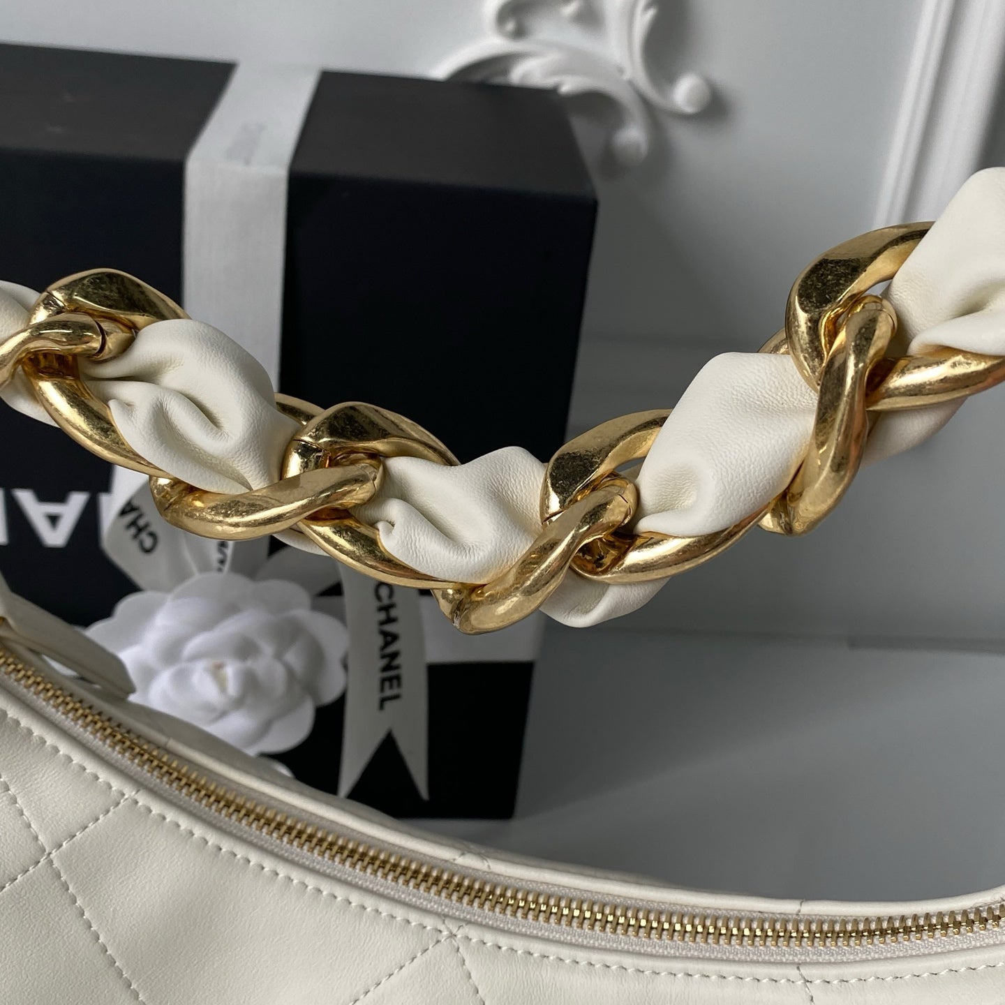 CC 2025 Hobo Bag White Calfskin Gold Hardware 298486