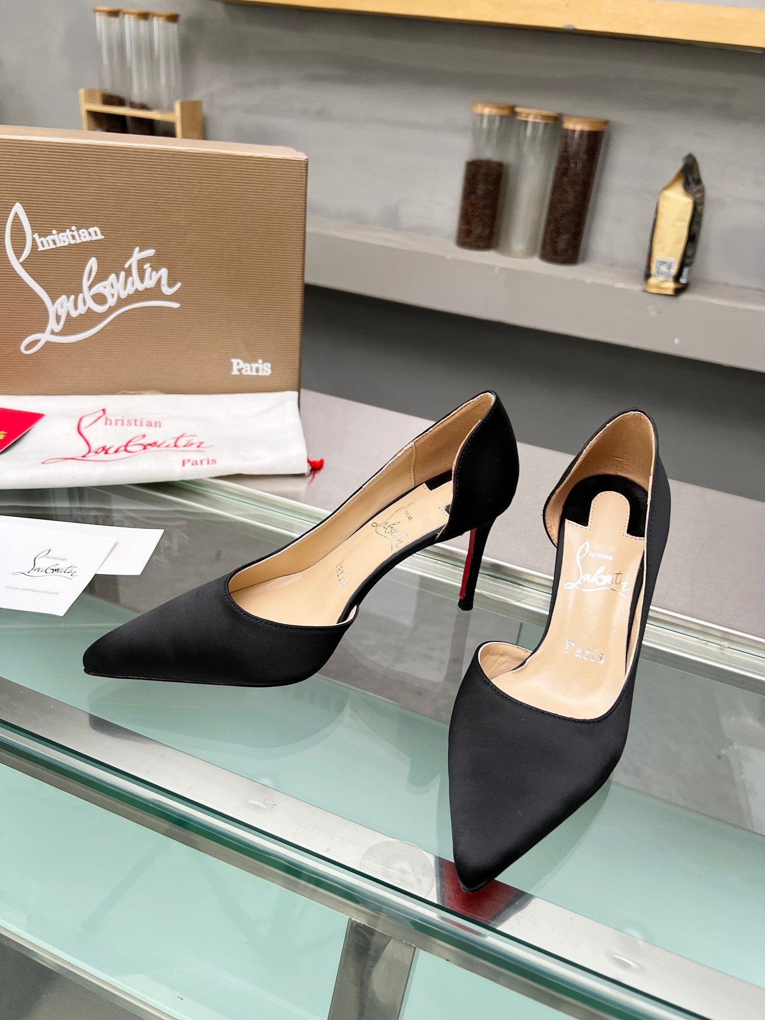 Cl Iriza 85mm Pumps Crepe Satin Black