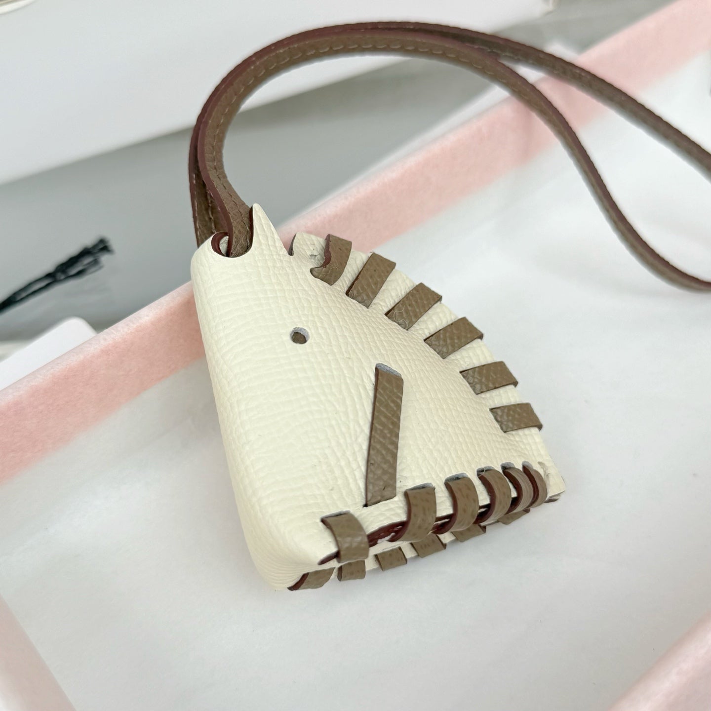 HM Horse Head Charm White Taupe Calfskin