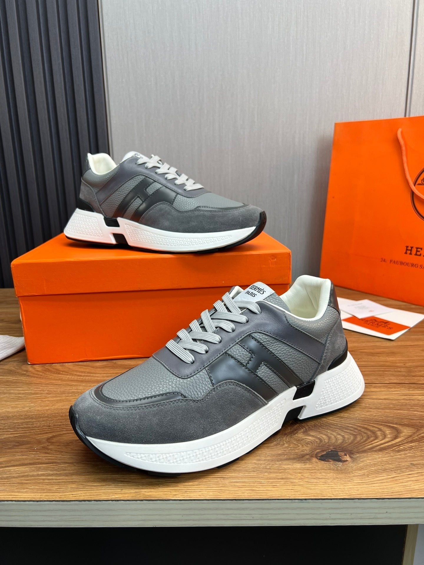 HM Men's Sneaker Grey Cowhide Suede 936369