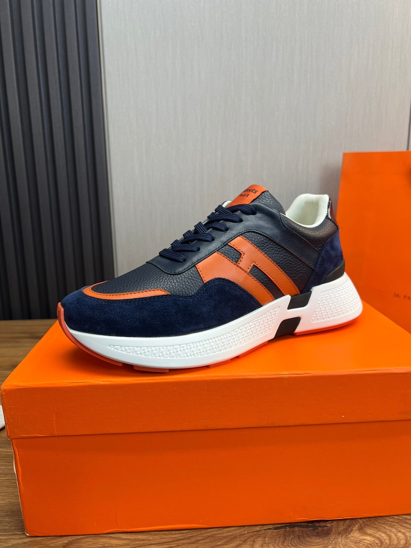 HM Men's Sneaker Navy Blue Cowhide Suede 936372