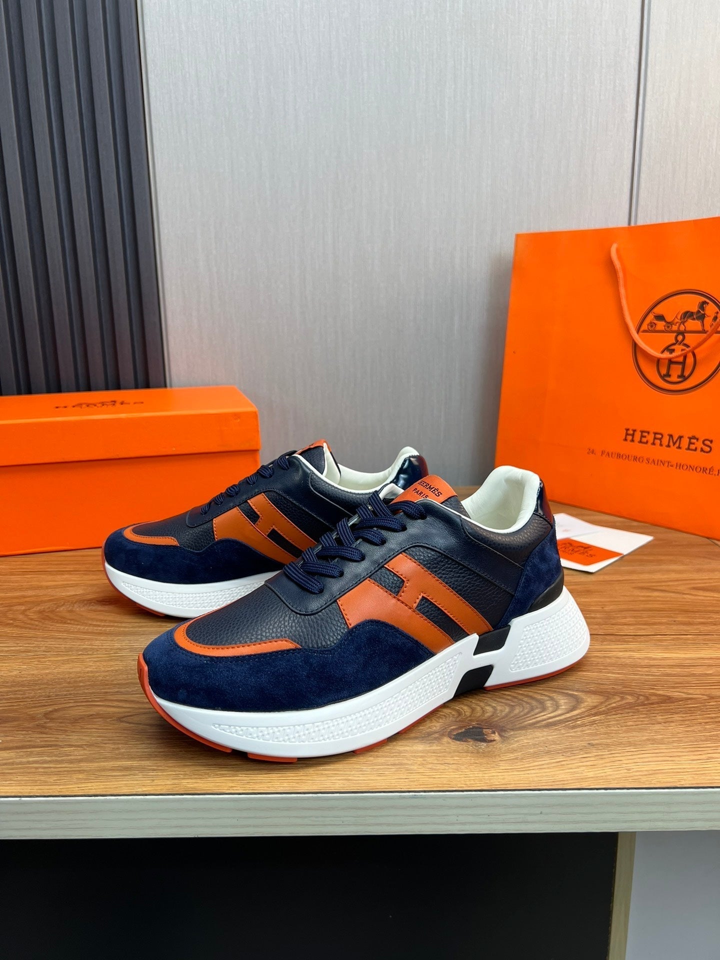 HM Men's Sneaker Navy Blue Cowhide Suede 936372