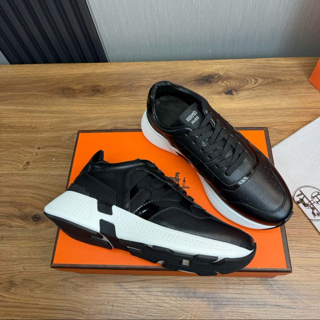 HM Men's Sneaker Black Cowhide 519230