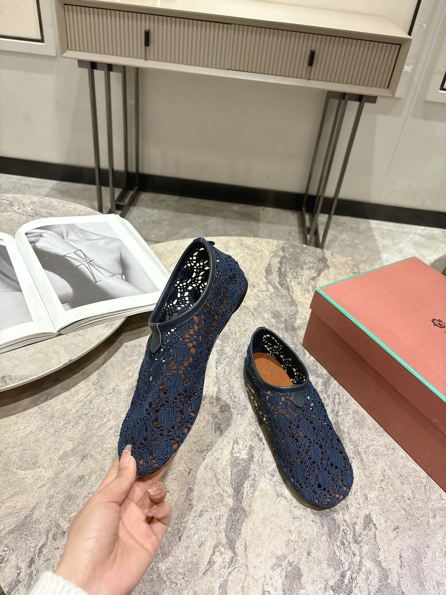 LP hollow knit ballet flats dark blue fabric 379029