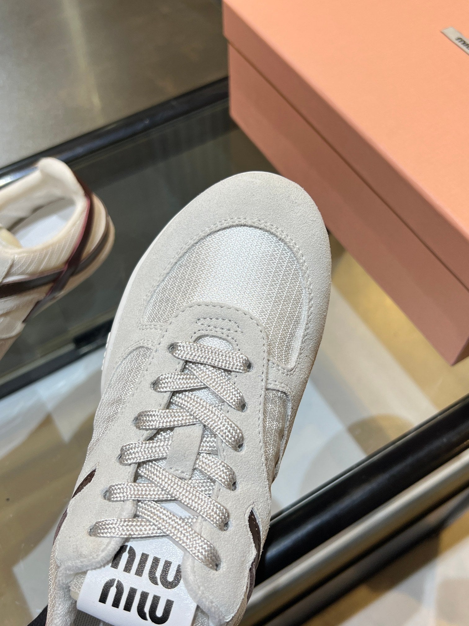 MIU x NB 26ss Sneaker Creams Burgundy Fabric Suede 625659