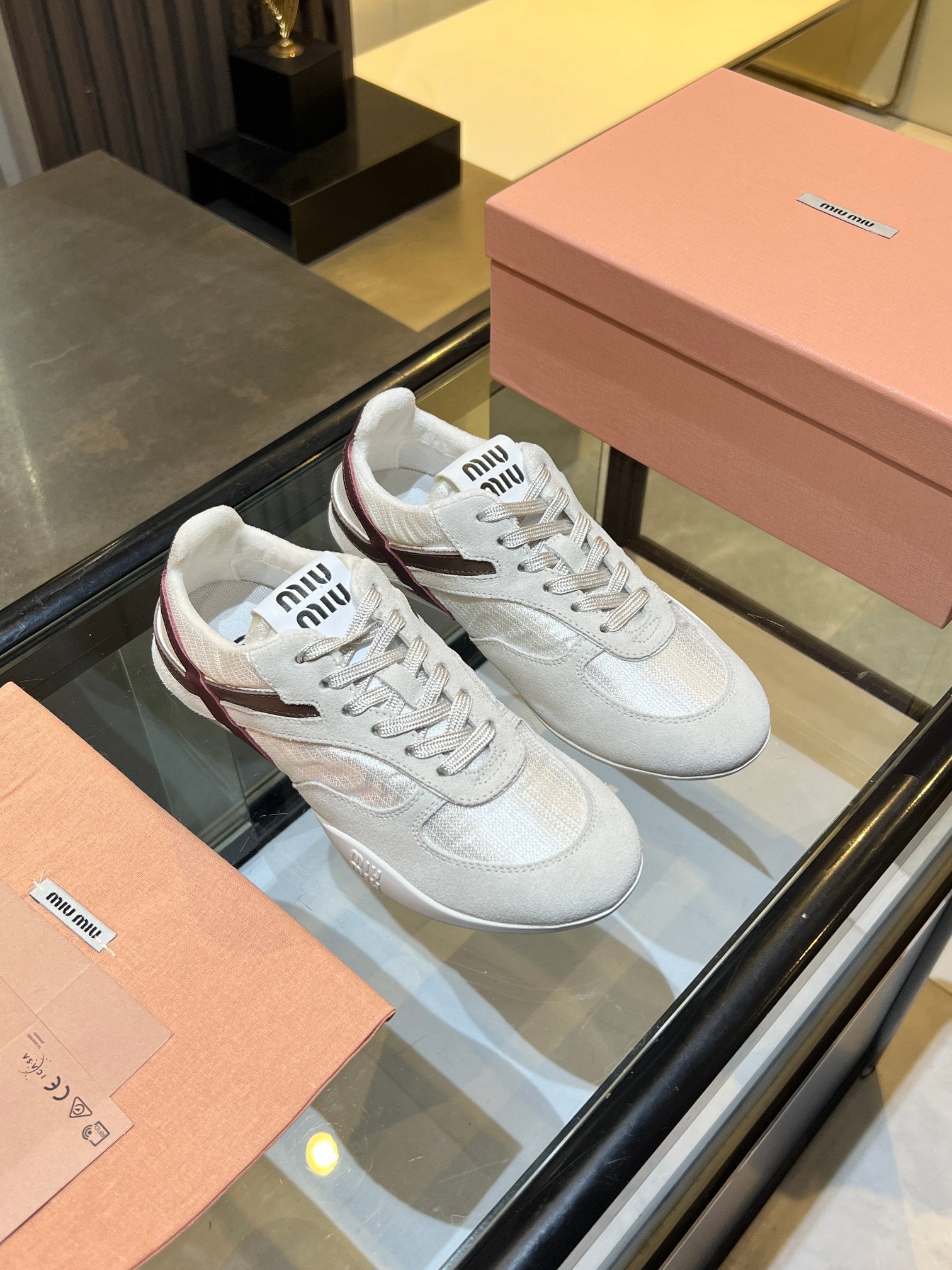 MIU x NB 26ss Sneaker Creams Burgundy Fabric Suede 625659