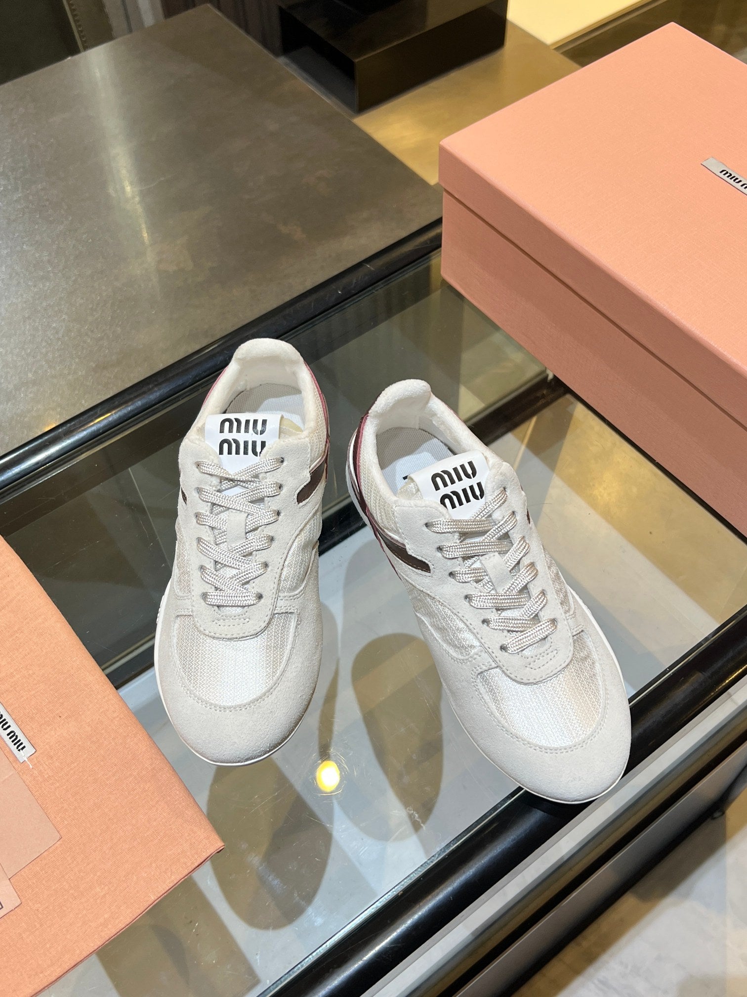 MIU x NB 26ss Sneaker Creams Burgundy Fabric Suede 625659