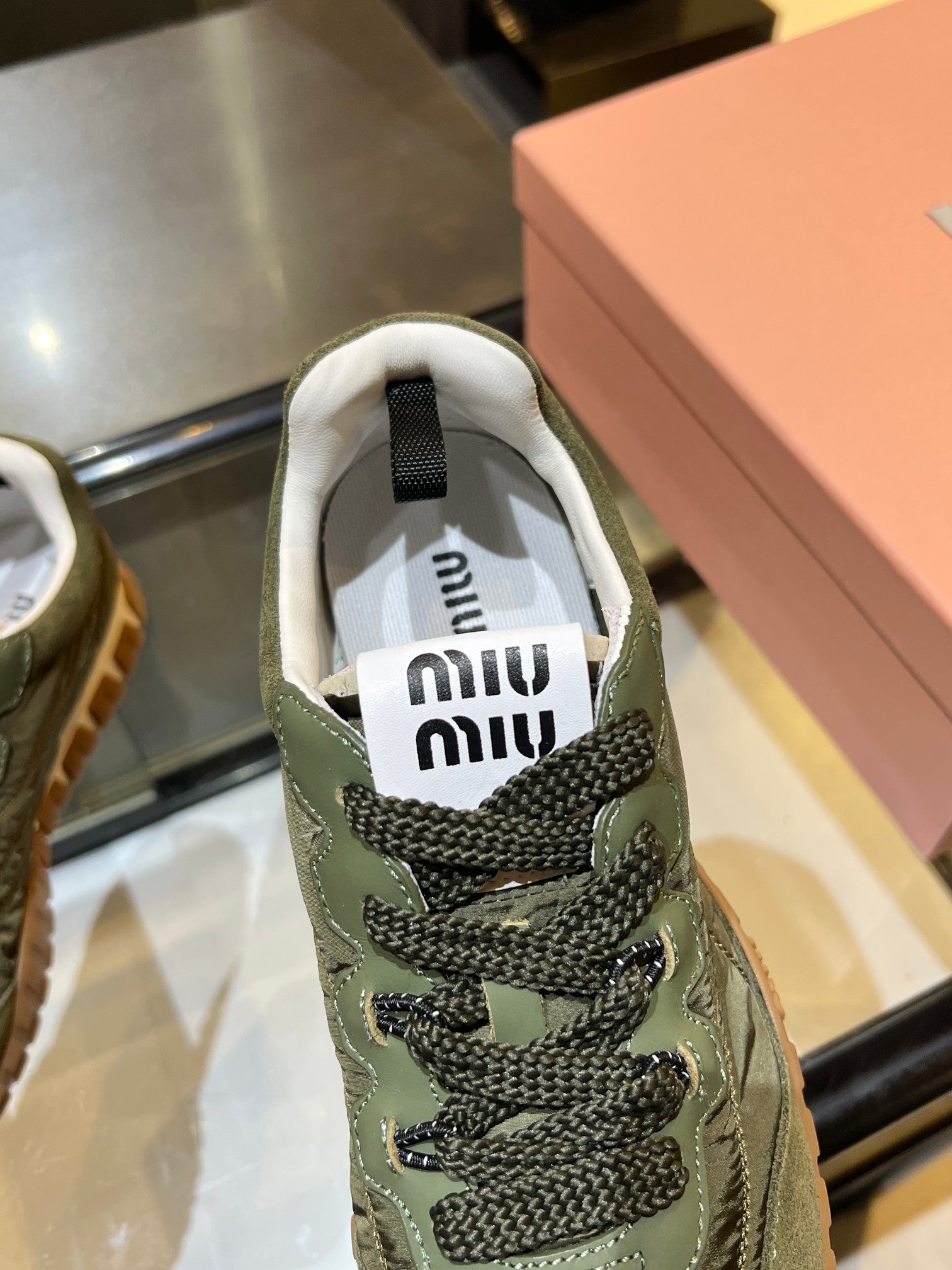 MIU 26ss Sneaker Moss Green Fabric Suede 625653