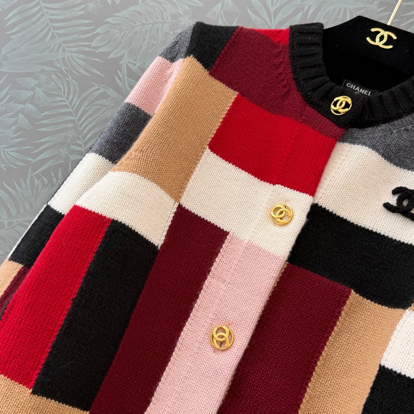 Chanel 2026 Plaid Knit Long-sleeved Cardigan Multicolors Cashmere 417536