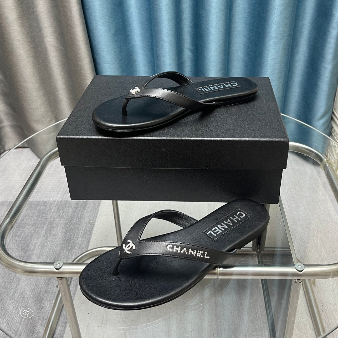CC 25 Thong Sandal Black Diamond