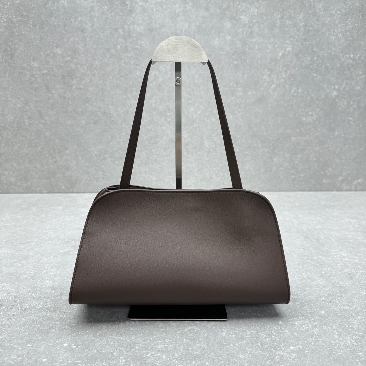 The Row 2025 Peggy Clutch 28cm Chocolate Leather