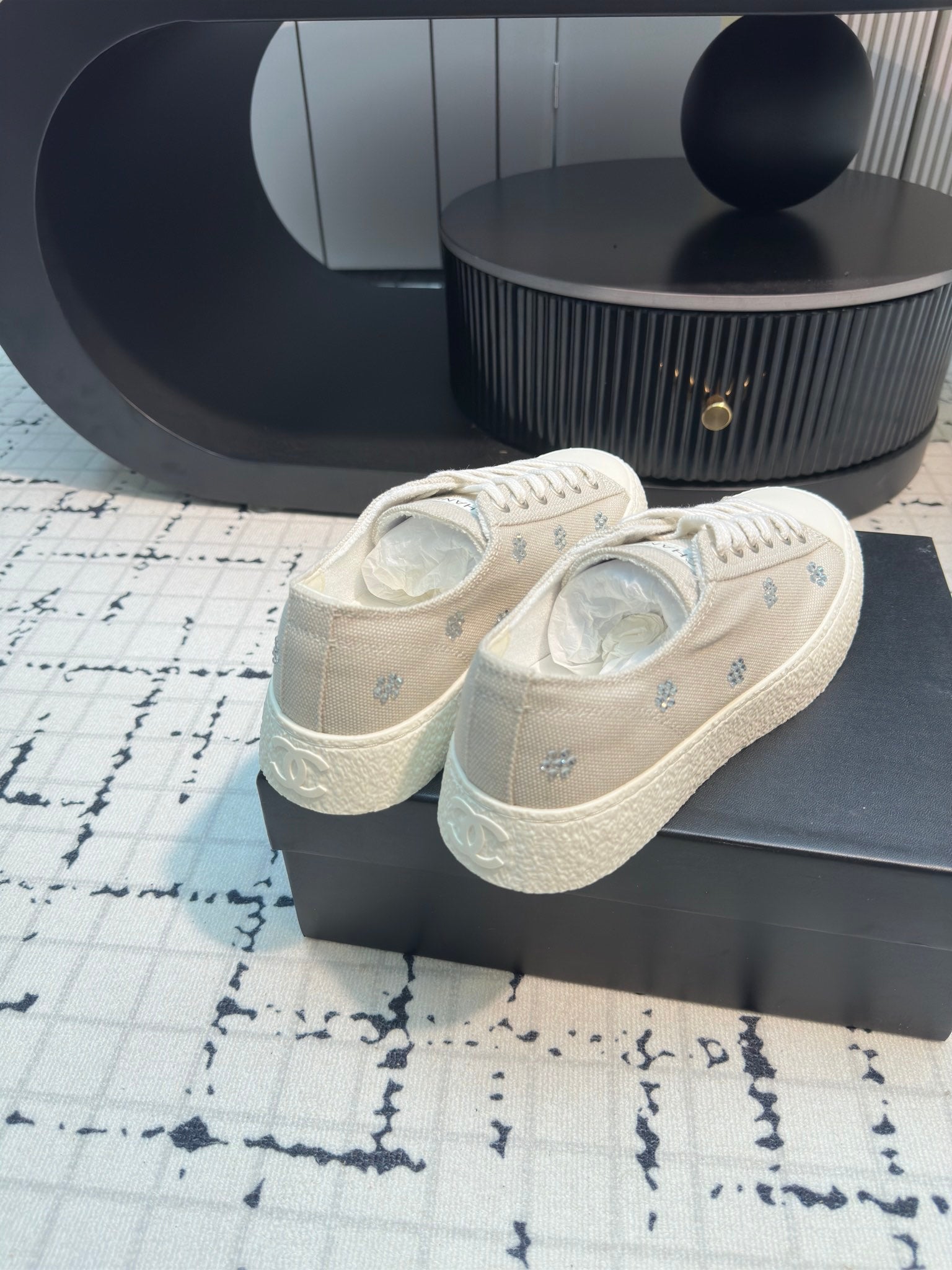 CC Low Sneaker 30mm Light Beige Mix White With Small Flowers Cavas Fabric