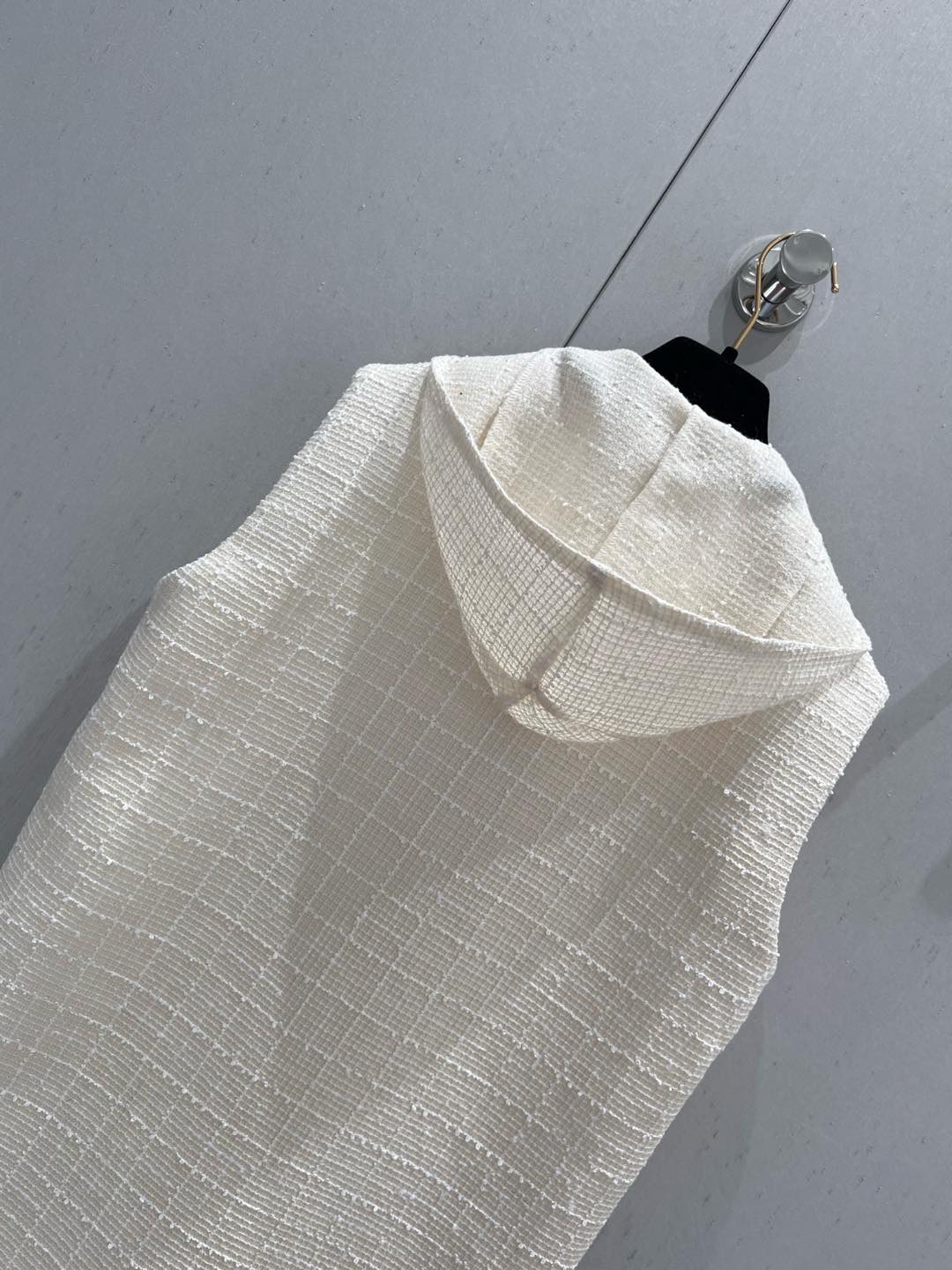 CC 25 Dress White Wool