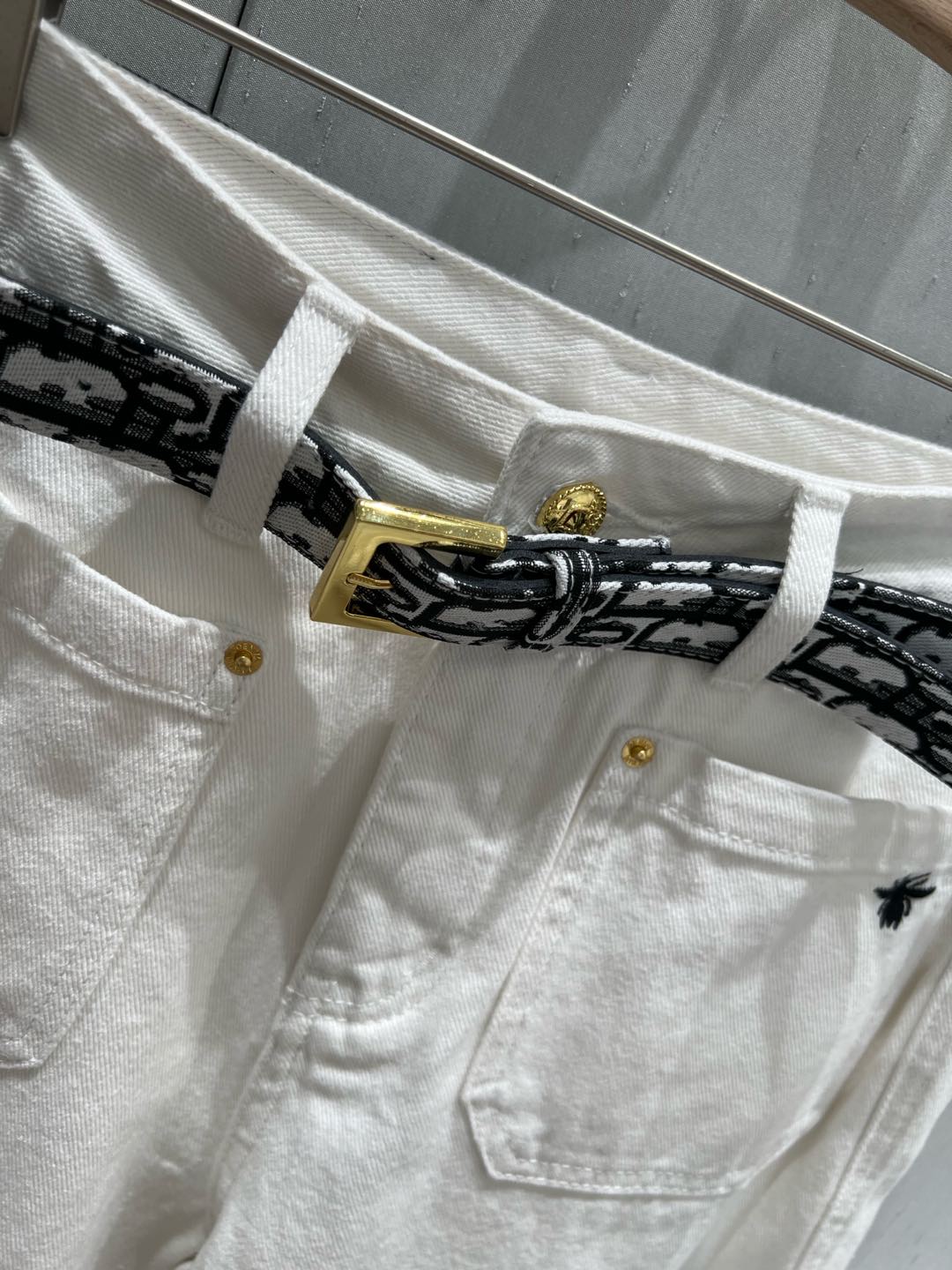 CD 25 Belt Decorated Double Pocket Jeans White Cotton 209950