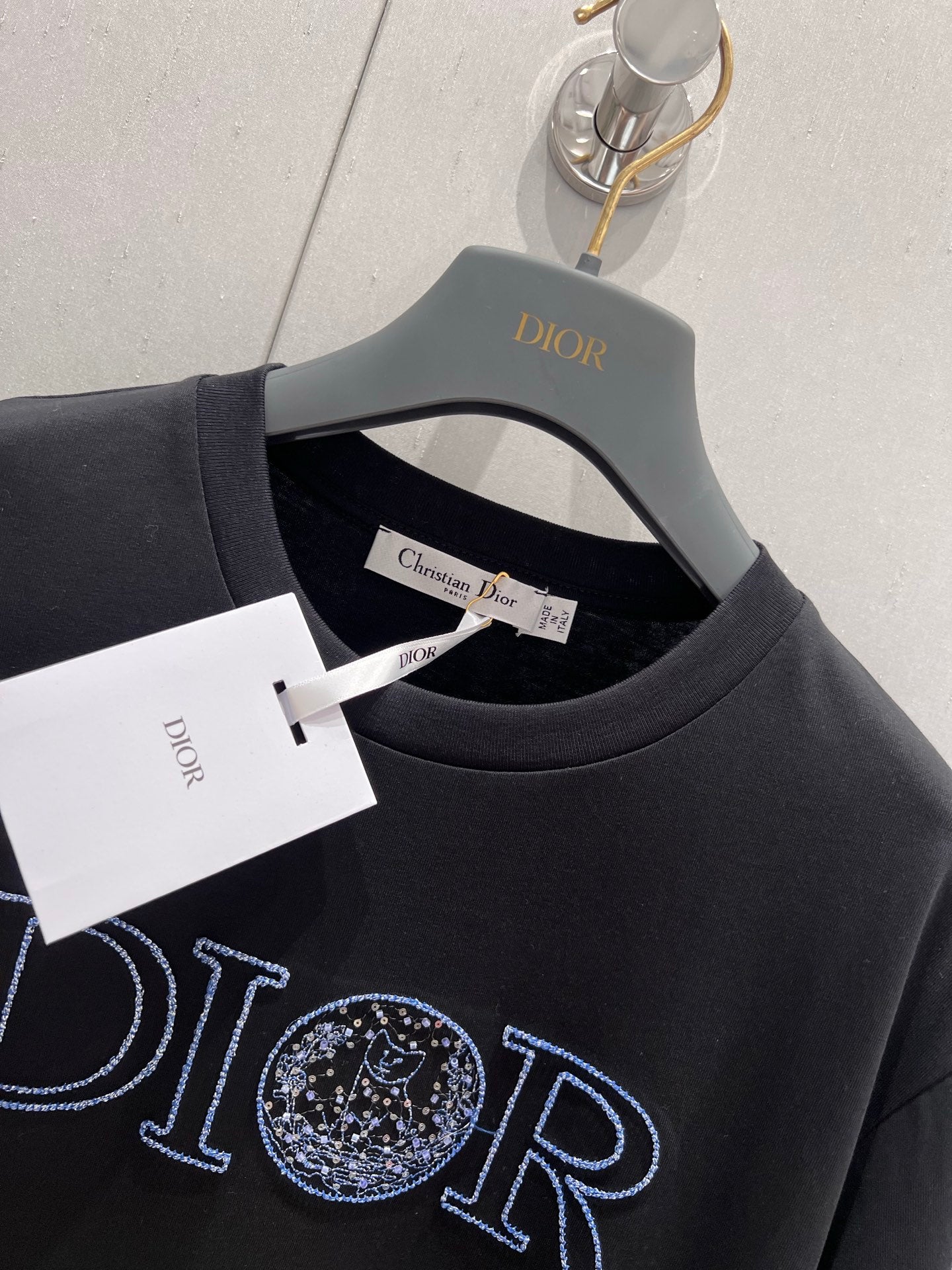 CD 25 Embroidered Grass Cat Short Sleeve Black cotton 217452