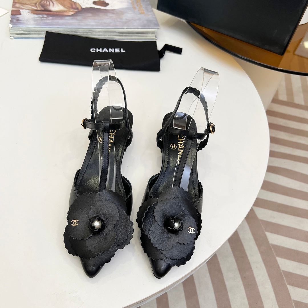 CC Pointed Toe Sandals Black Lambskin