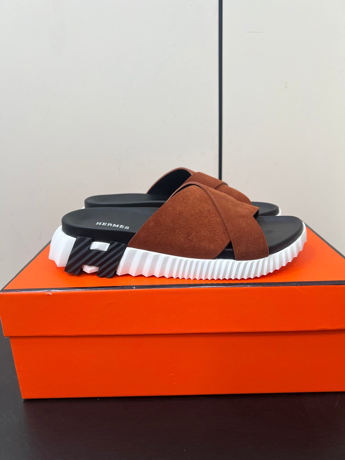 HM Infra Slippers Brown Cowhide 315081