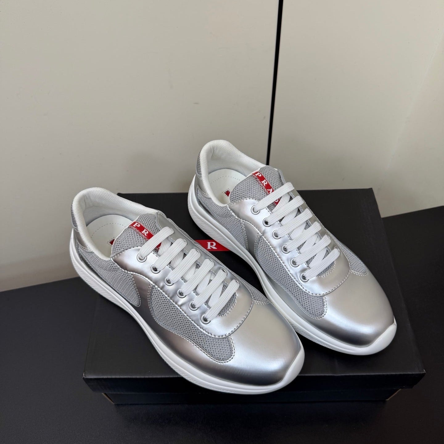 PRA 26S Casual Sneakers Metallic Silver Leather 618917