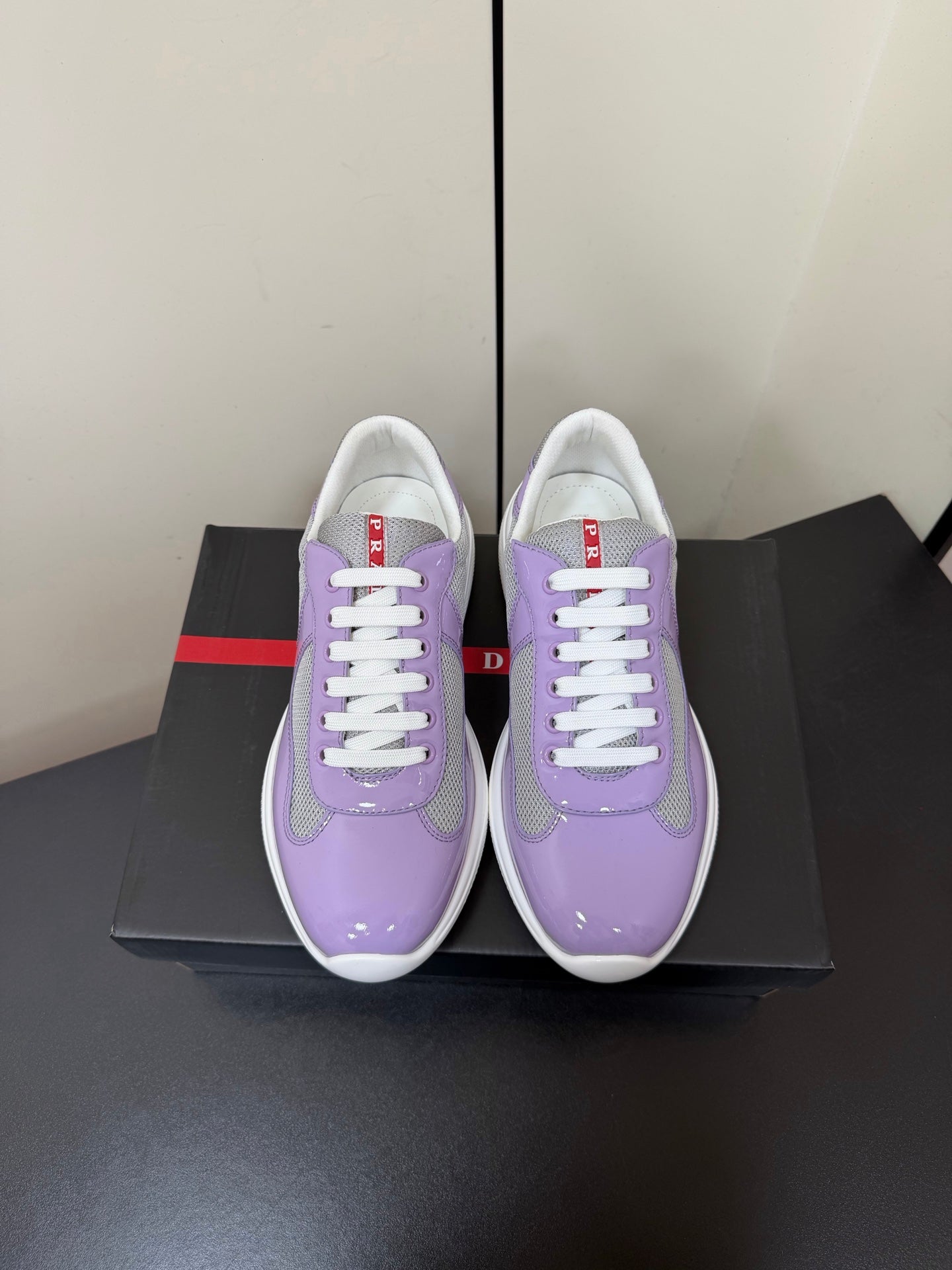 PRA 26S Casual Sneakers Light Purple Patent Leather 618925