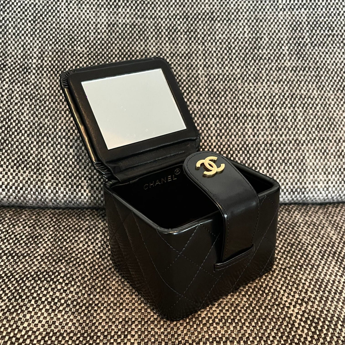 Chanel 2026 Vintage Mini Square Vanity Case 11cm Patent Calfskin