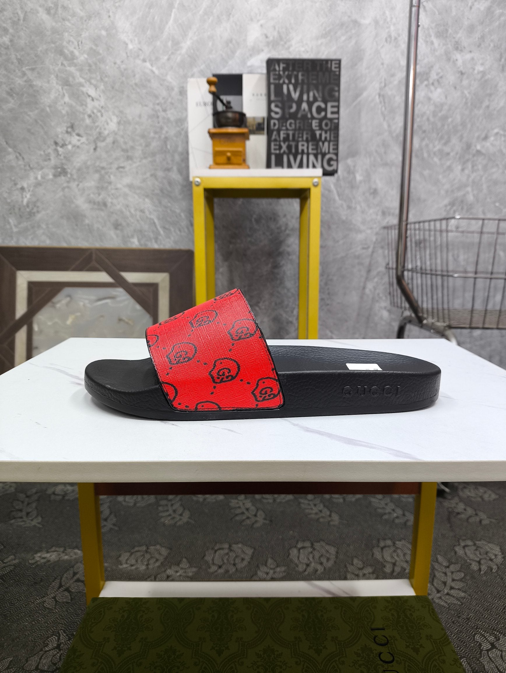 GG Men's Slide Red Sheepskin 535408