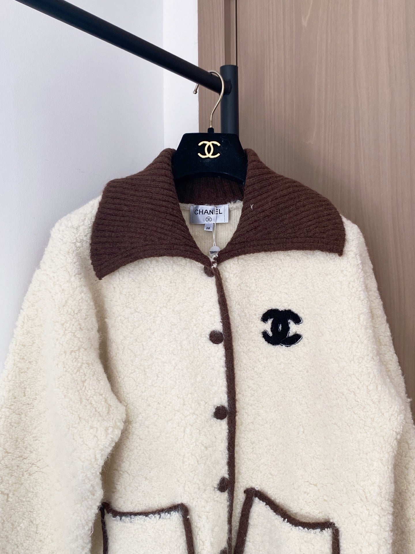 Chanel 2025 Cardigan White mix Brown Wool