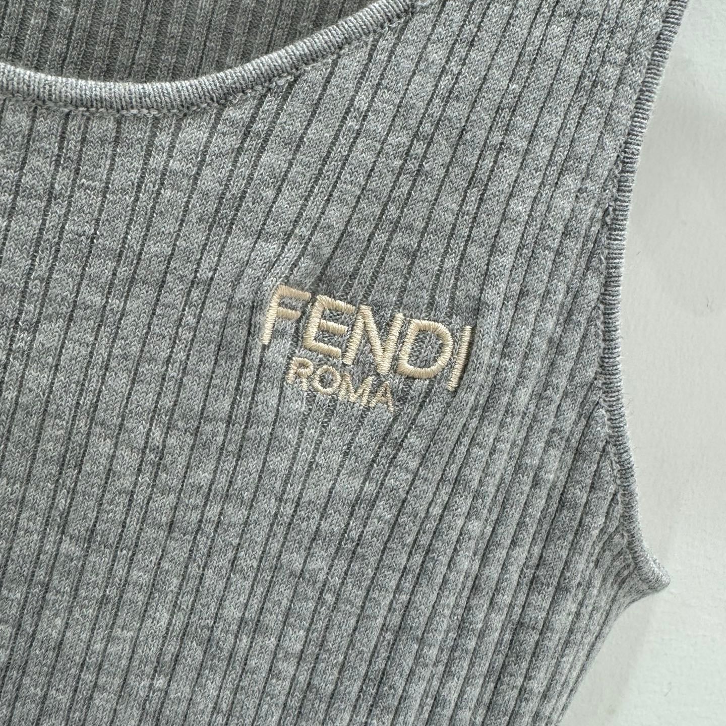 Fendi 25C Top 229371