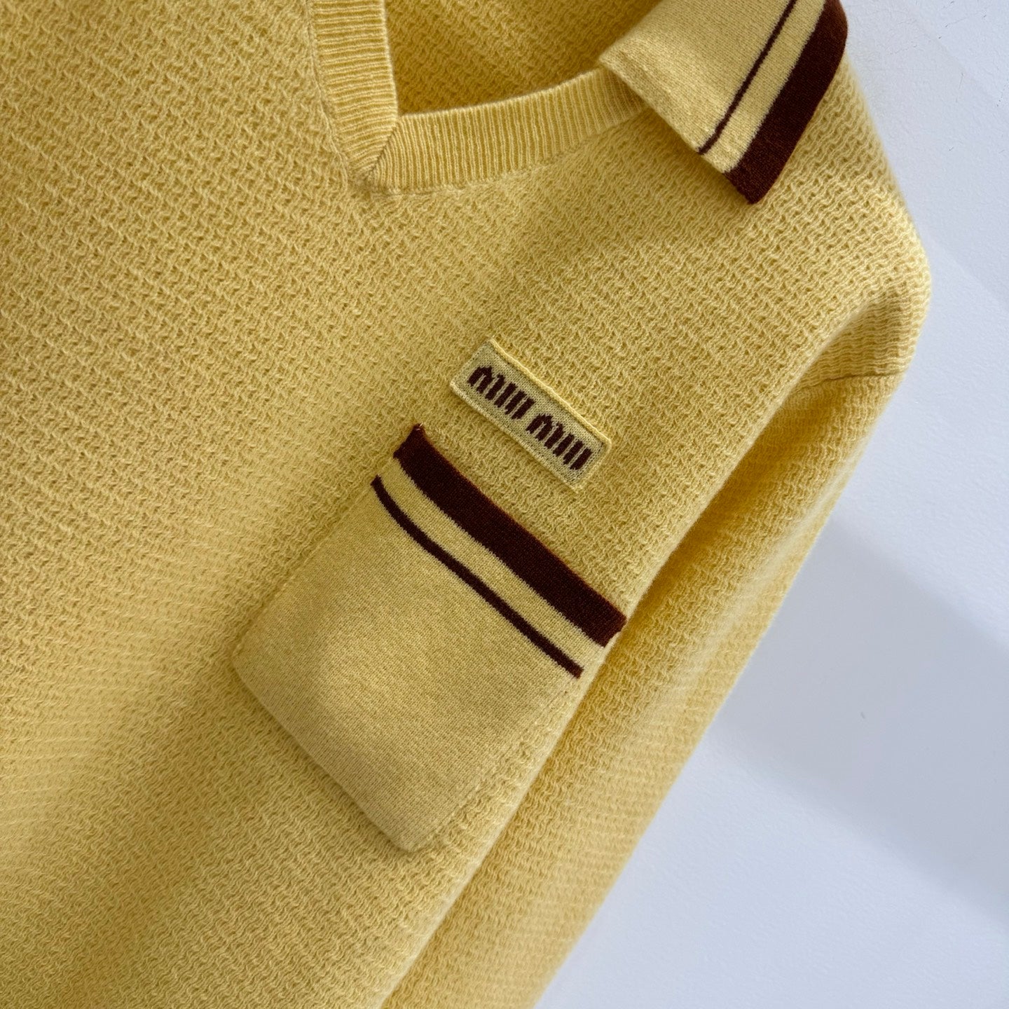 Miumiu 2026 Long-sleeved Shirt With Lapel Collar Yellow Cashmere 417644