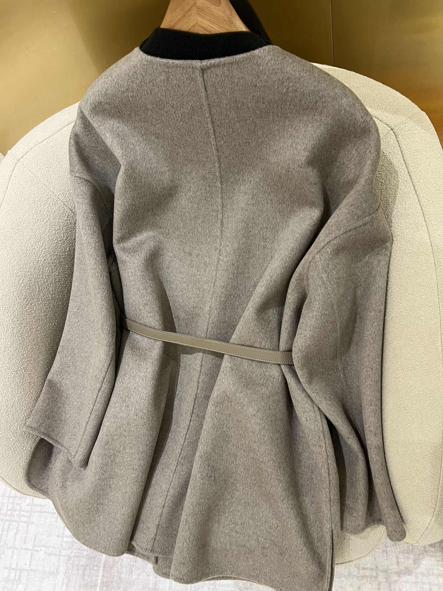 LP 25 Crew Neck Coat Light Gray Cashmere Fur 303966