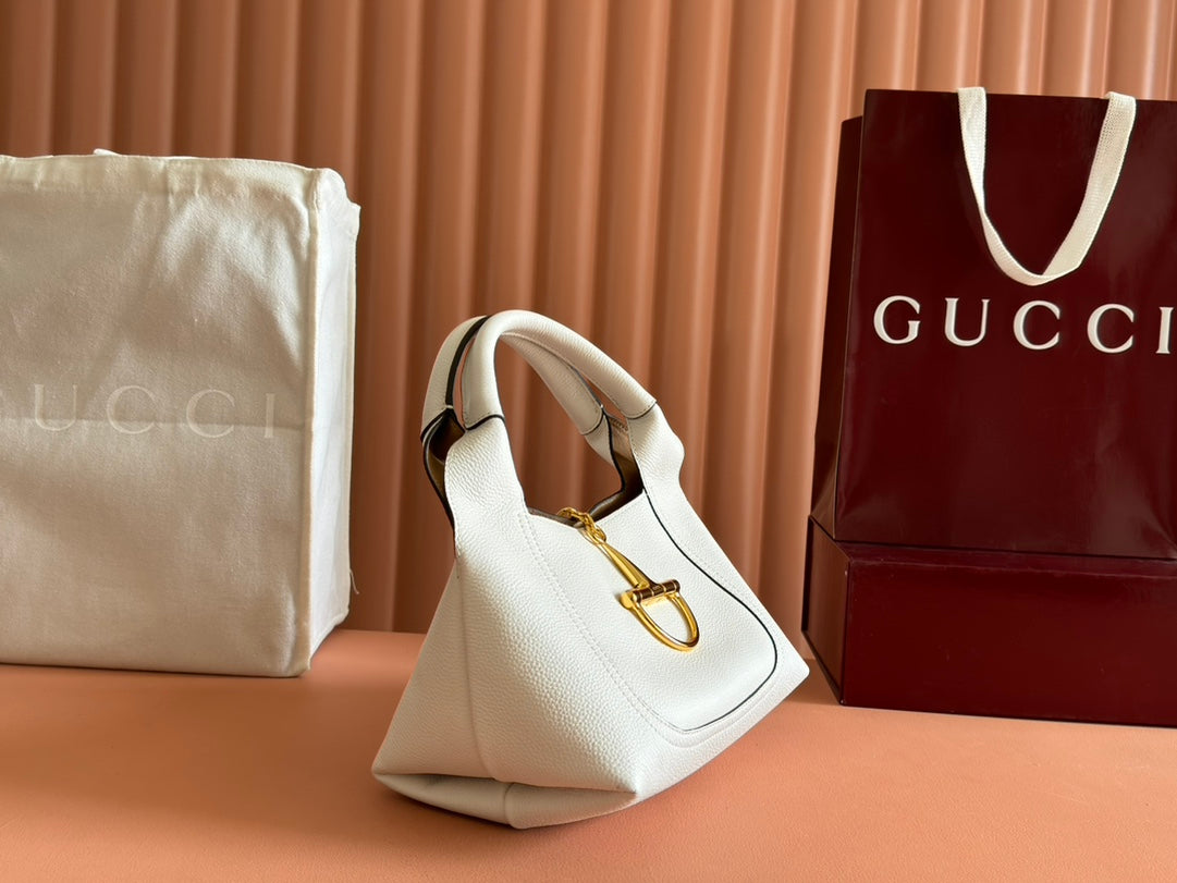Gucci Solfbit 27.5 Bag White Calfskin 244323
