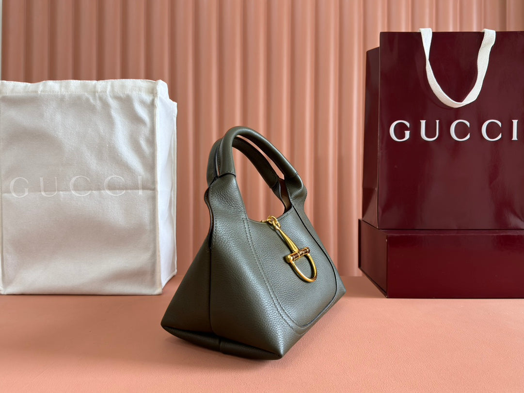 Gucci Softbit Shoulder Bag Green Calfskin