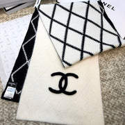 CC Scarf 180 CM In White Mix Black Cashmere And Fleece Wool Mix Mulberry Silk 413700